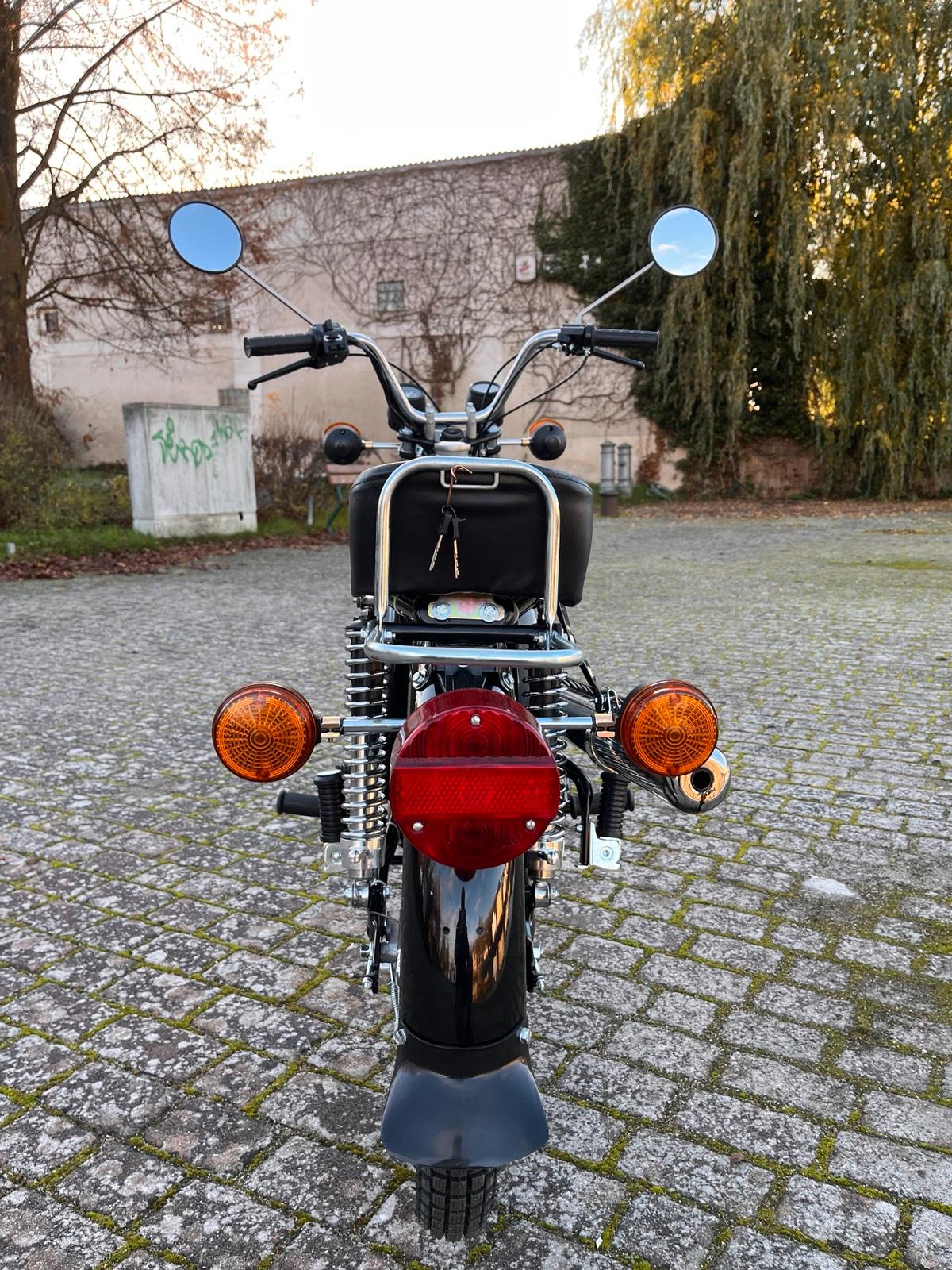 Simson S51 Mausgrau Schwarzer Motor Neuaufbau - Image 4