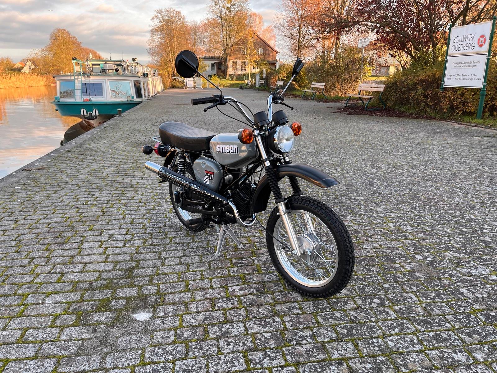 Simson S51 Mausgrau Schwarzer Motor Neuaufbau - Image 2