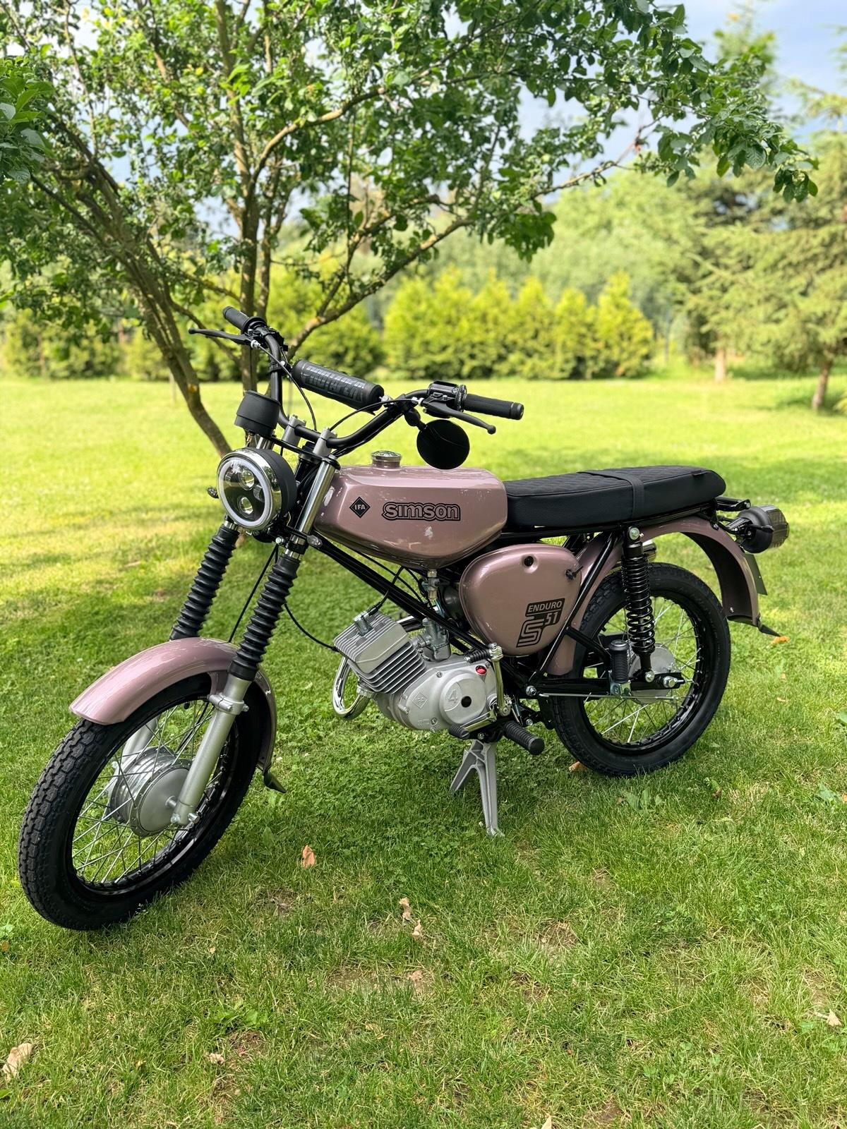 1989 Simson S51 Enduro Neuaufbau 4 Gang Vape KBA „Frozen Berry“ - Image 2