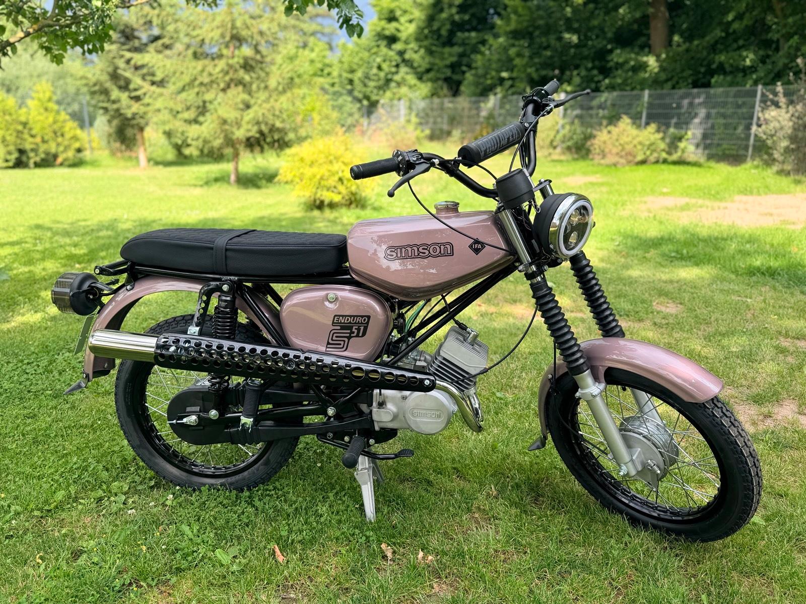 1989 Simson S51 Enduro Neuaufbau 4 Gang Vape KBA „Frozen Berry“ - Image 4